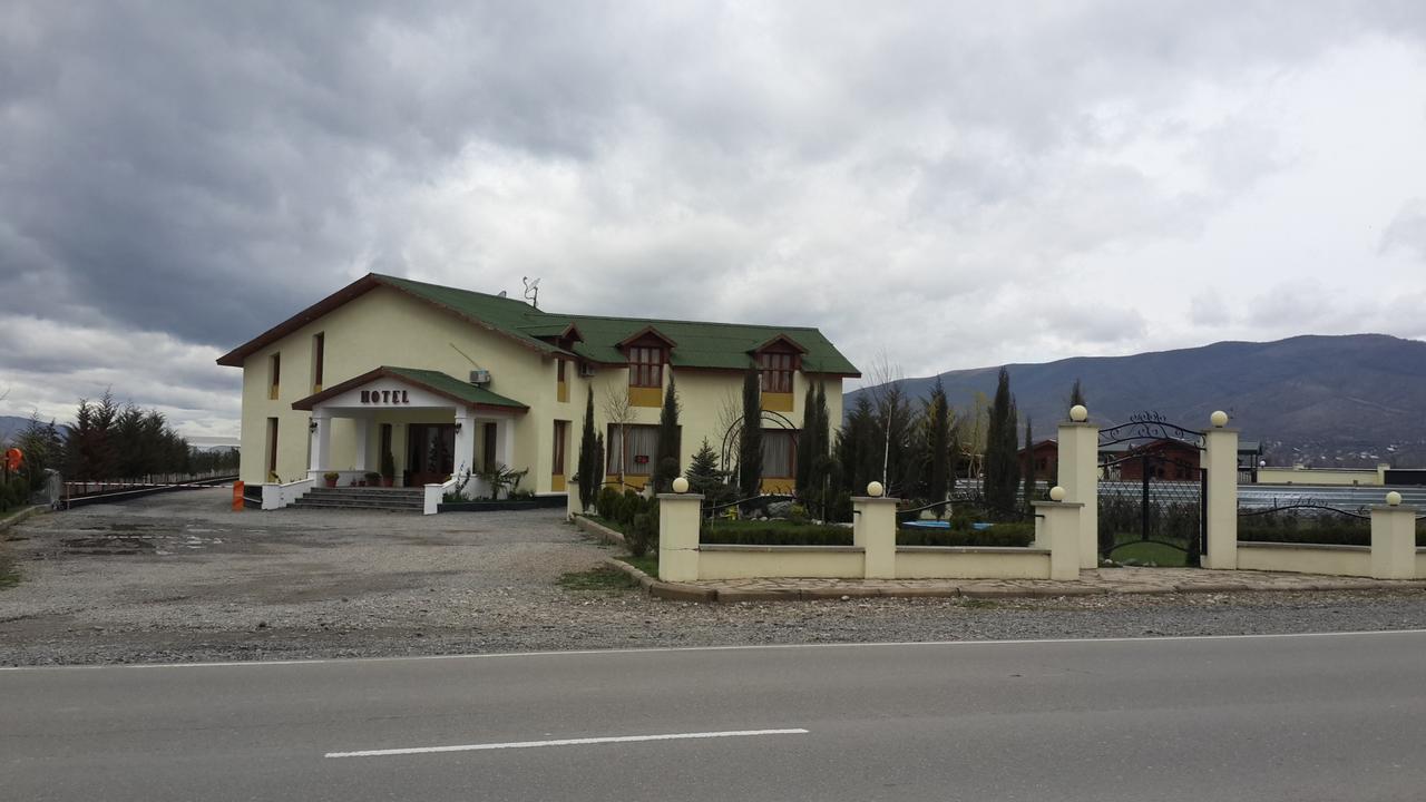 Hotel Emocia Natakhtari ภายนอก รูปภาพ