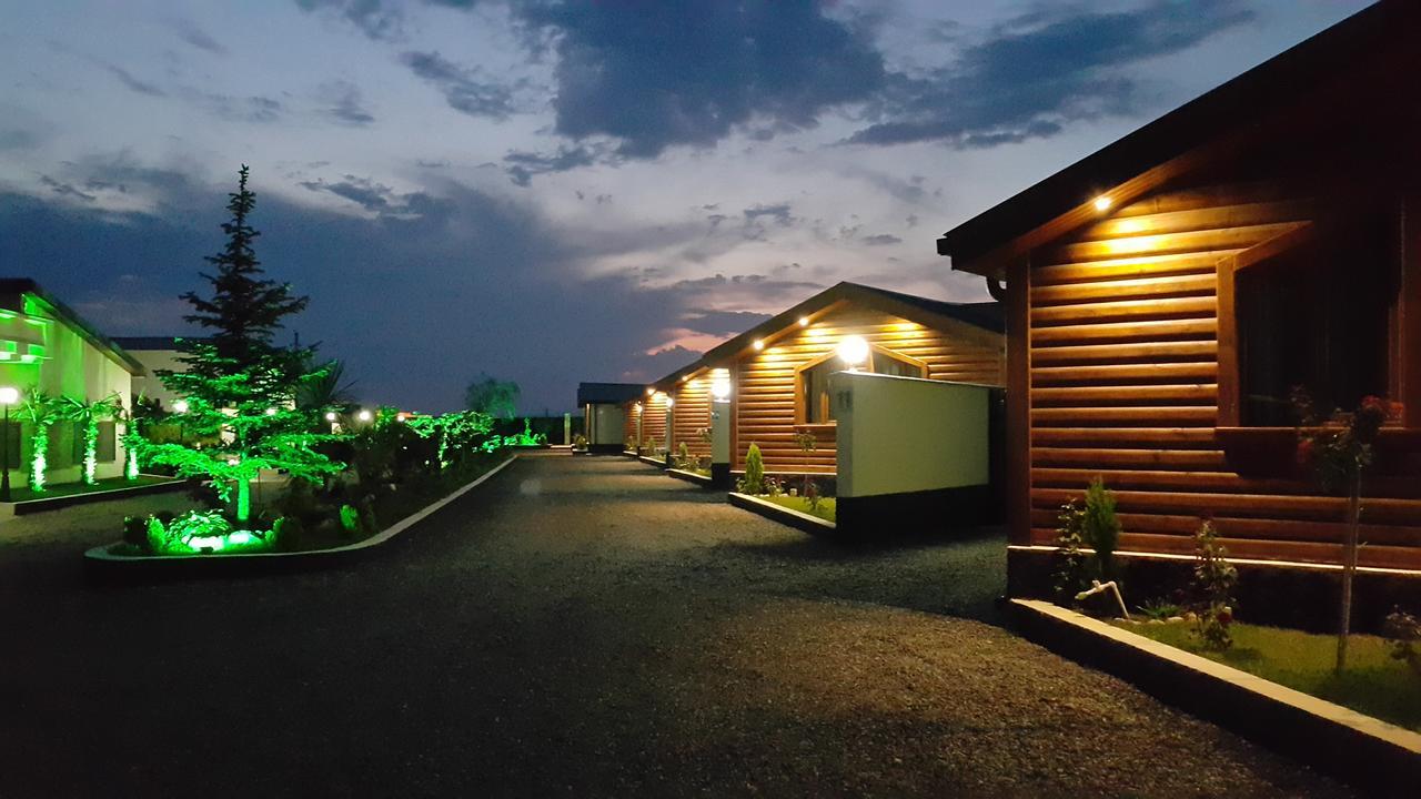 Hotel Emocia Natakhtari ภายนอก รูปภาพ