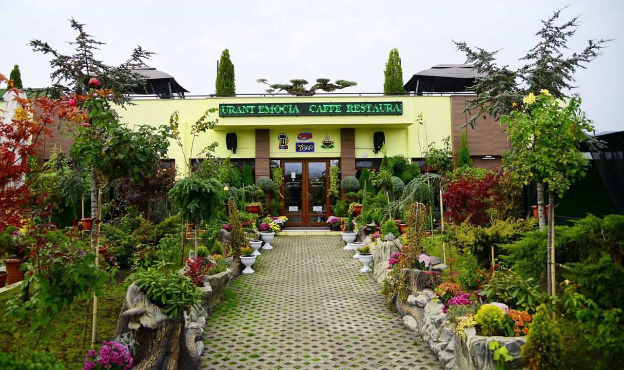 Hotel Emocia Natakhtari ภายนอก รูปภาพ