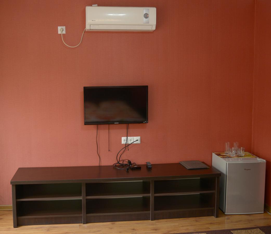 Hotel Emocia Natakhtari ภายนอก รูปภาพ